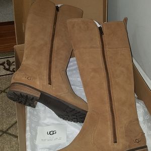 Ugg boots Brand new sz 9.5